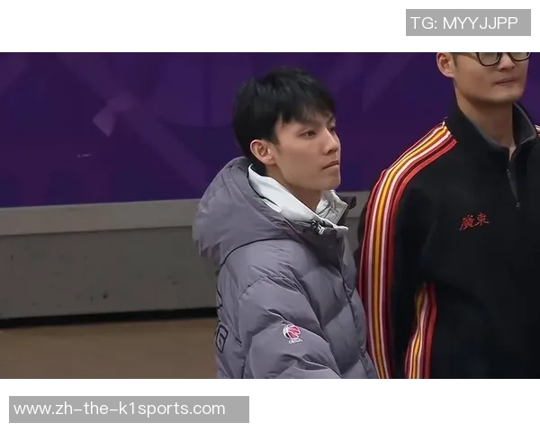 徐杰伤后回基地视频发布！左眼贴纱布，问题不大！